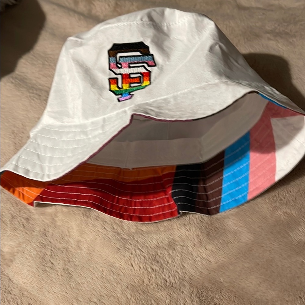 Giants Pride Day Bucket Hat Giveaway 2025 - Picture 2 of 3